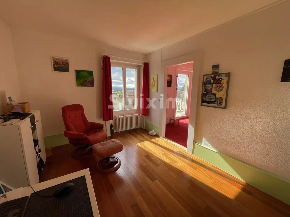 Einfamilienhaus mit 7 Zimmern, Garten, Blick auf die Alpen und den See