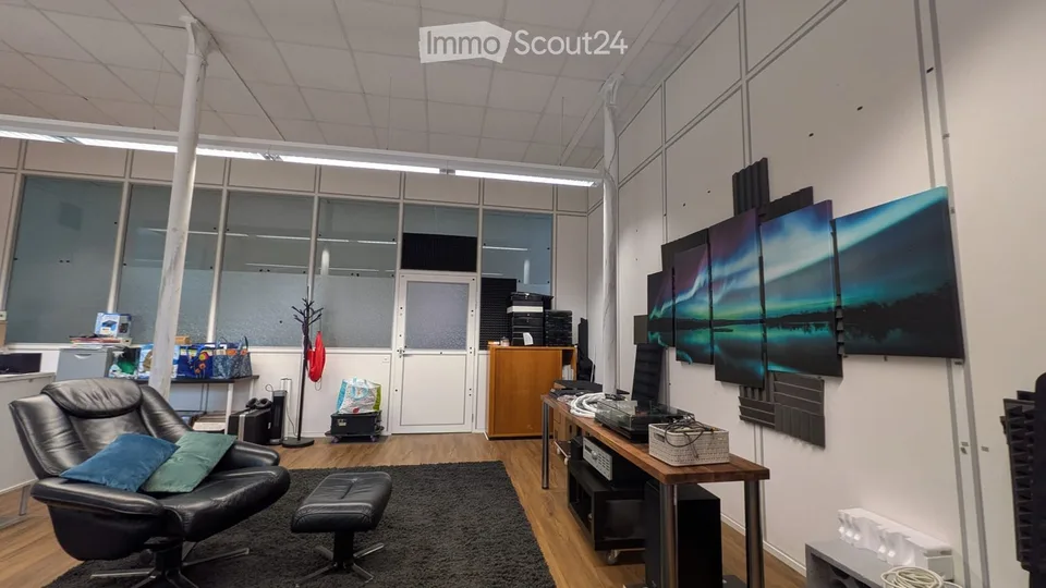Office space on Fabrikstrasse in Azmoos
