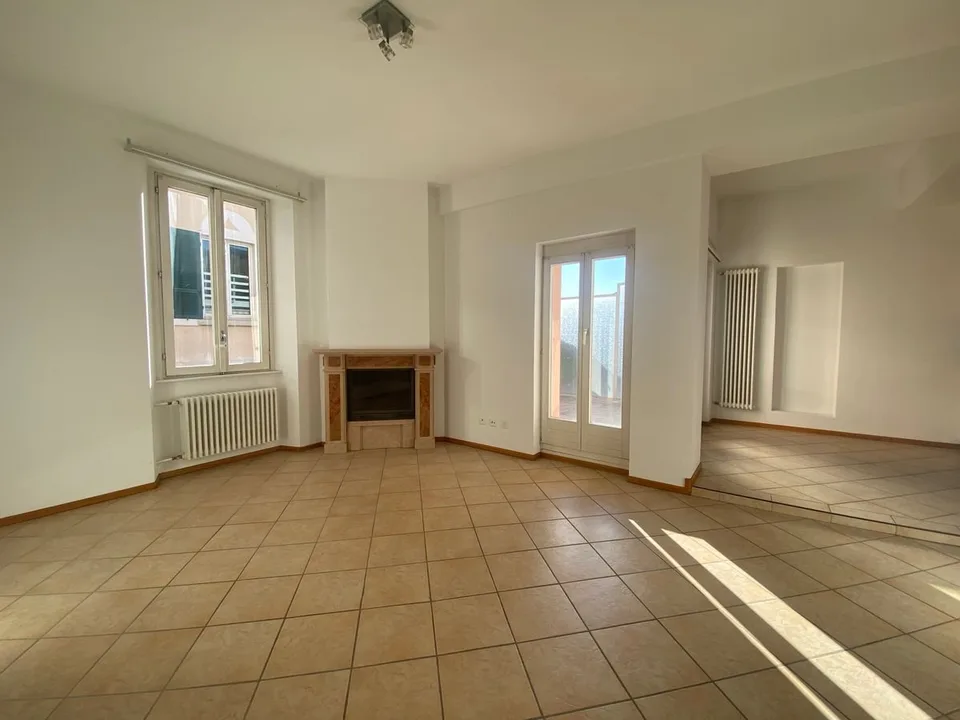 Vezia - spacieux et lumineux 3.5 pièces avec balcon