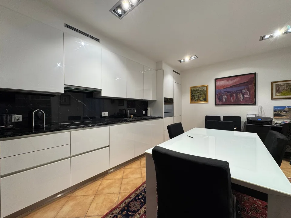 Living in a historic villa in Cadro