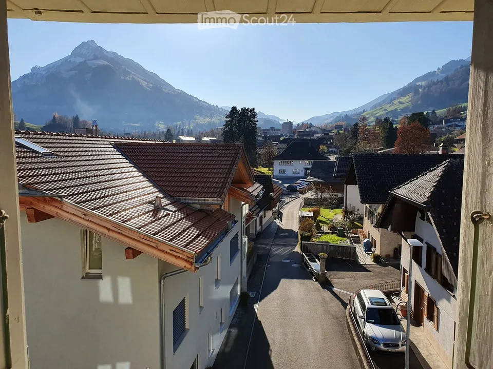 4,5-Zimmer Wohnung zentral gelegen
