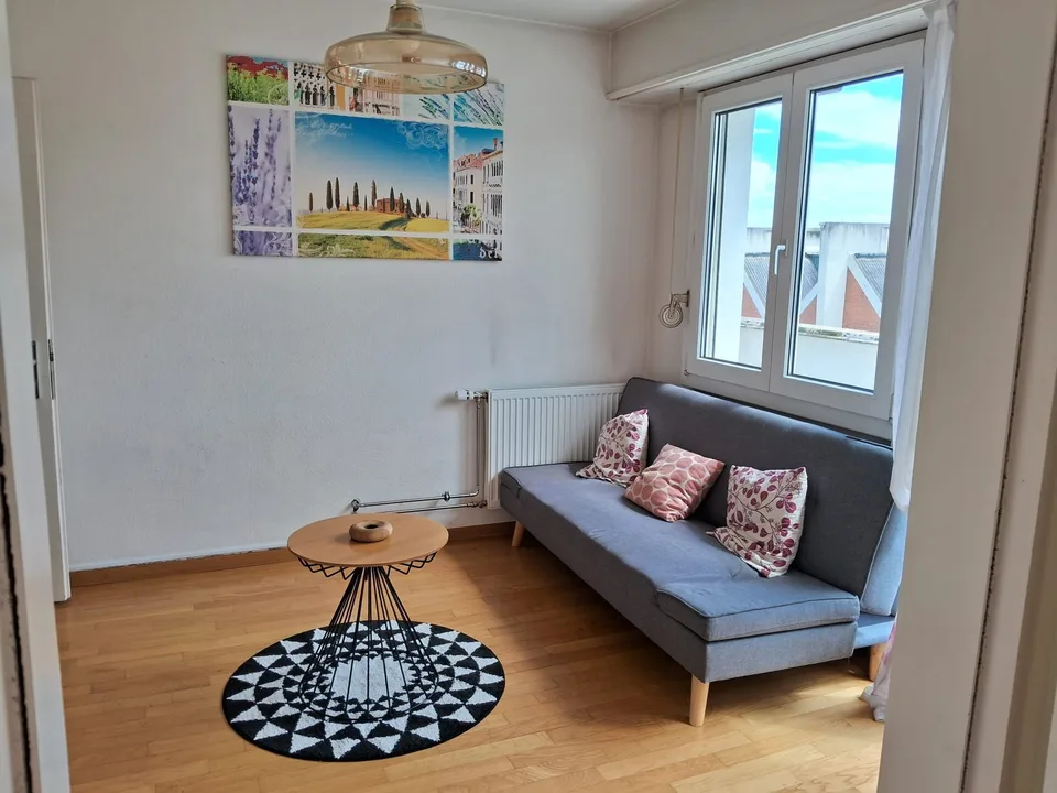 🏡 Fully Furnished 2.5-Room Apartment for Rent – Riehenring 143, 4058 Basel