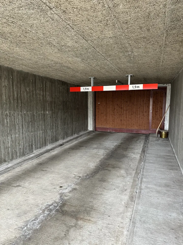 Posto auto vicino alla stazione di Oerlikon