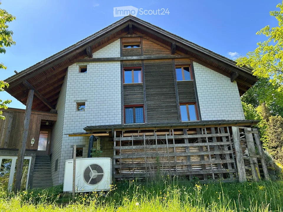5.5-Zimmer-Einfamilienhaus mit grossem Grundstück