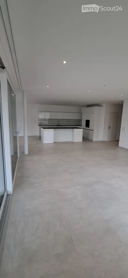 Nouveau bâtiment: Appartement et studio modernes avec cuisine séparée à Ostermundigen