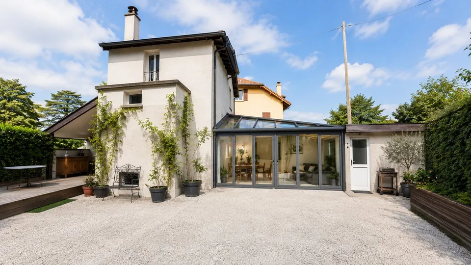 Maison atypique de charme dans un environnement résidentiel recherché