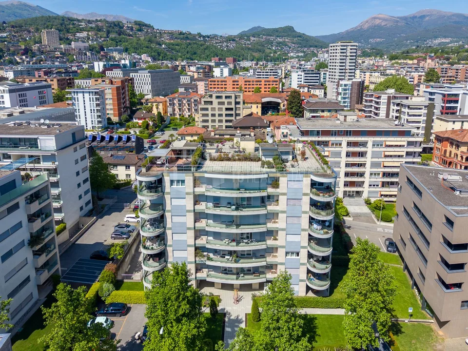 MÖBLIERTE WOHNUNG IN CASSARATE