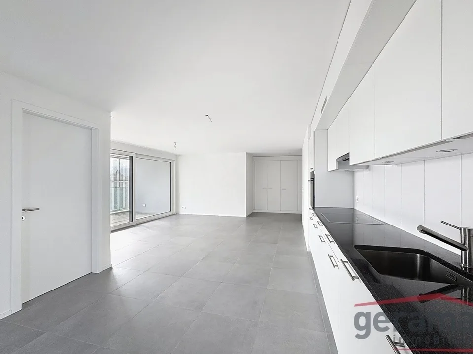 Zweieinhalb-Zimmer-Wohnung im 9. Stock mit Aussicht