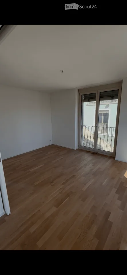 Moderne 3.5-Zimmer-Neubauwohnung mit Balkon in Männedorf