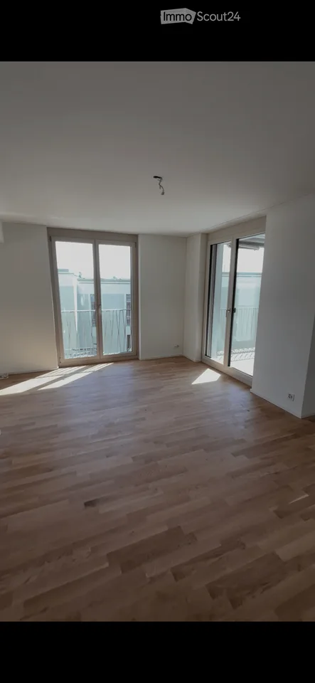 Moderne 3.5-Zimmer-Neubauwohnung mit Balkon in Männedorf