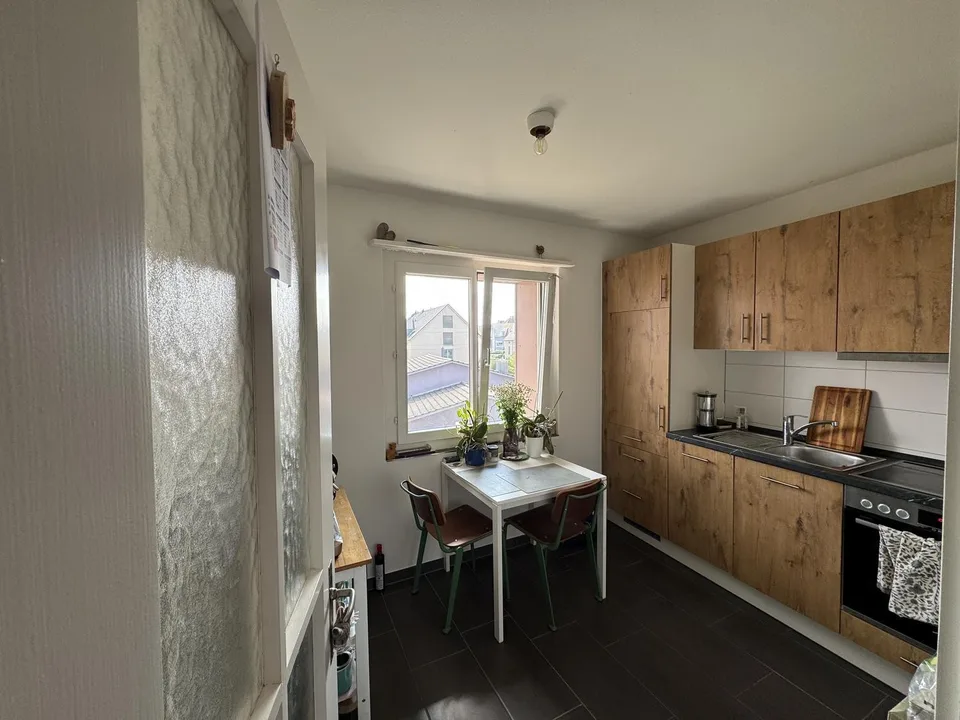 1.5 room apartment near Rhine and Old Town