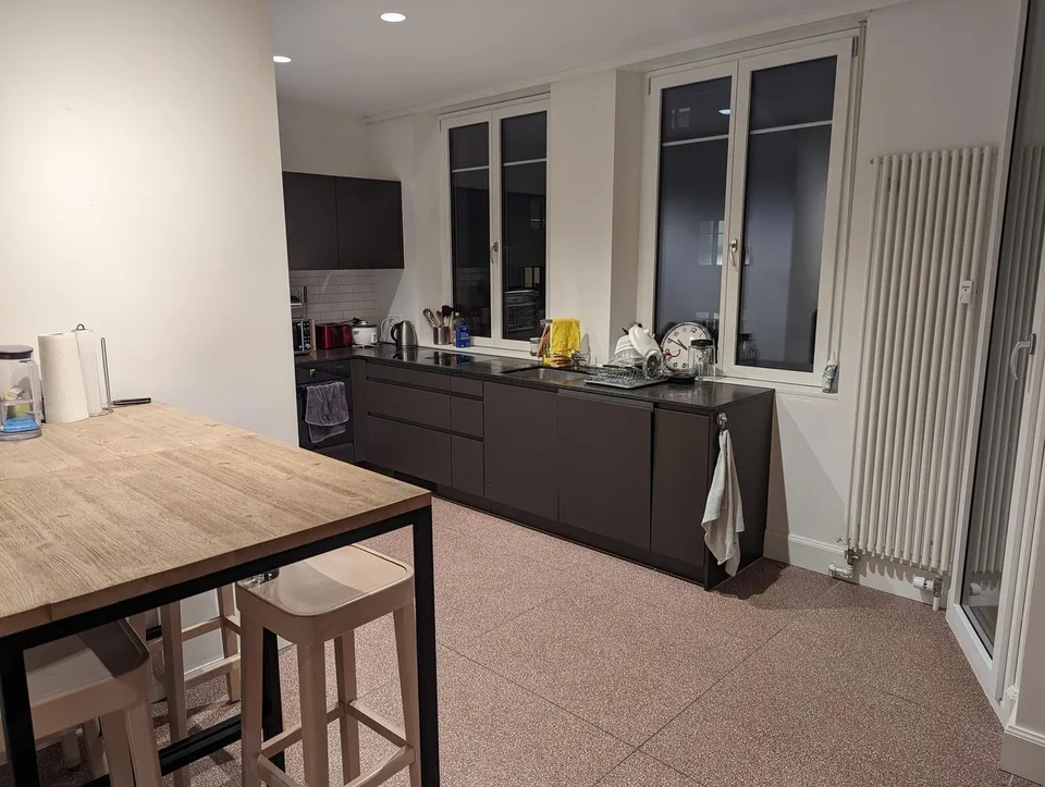Enge nahe am See (2 min.) WG Zimmer