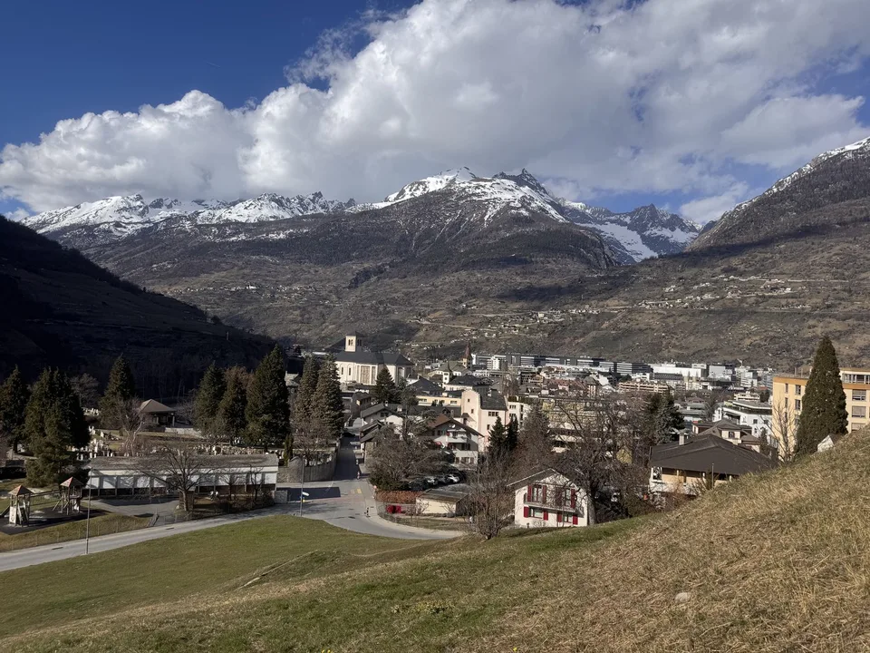 Ruhiges 0-Zimmer-Baugrundstück mit Entwicklungspotenzial, Visp
