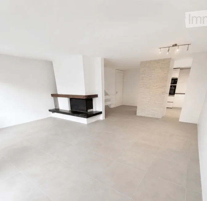Grosszügige 6-Zimmer-Maisonette-Wohnung in Aarburg – mit Balkon und schöner Aussicht
