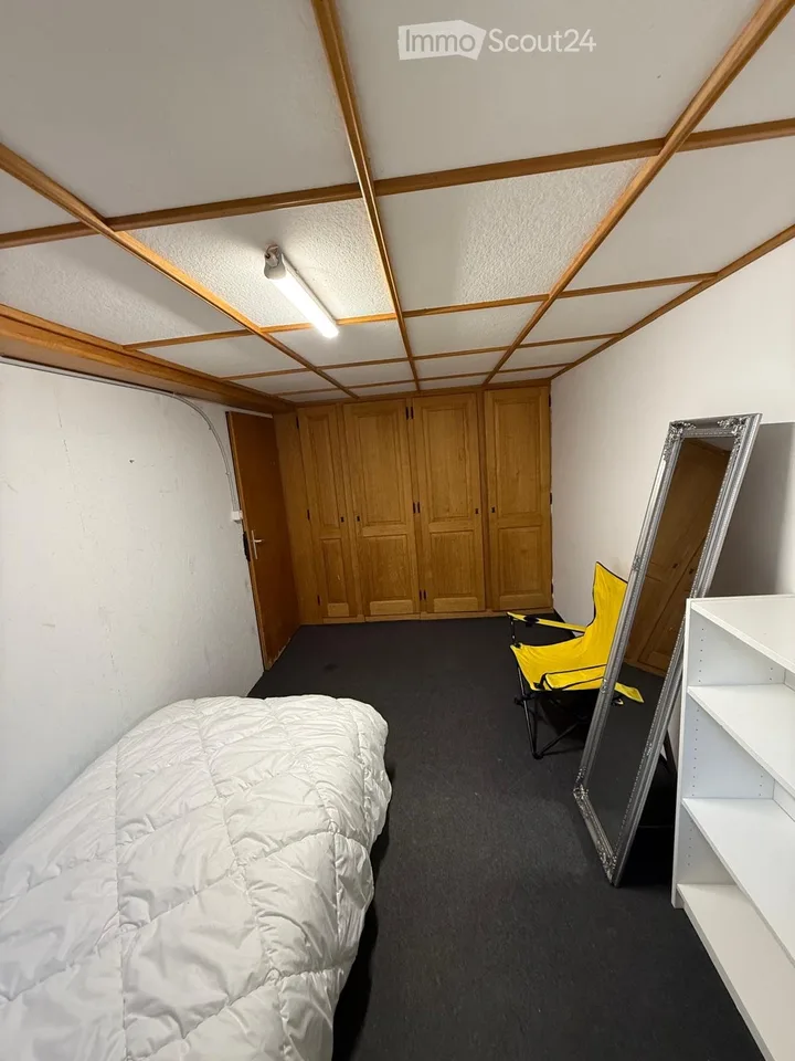 1 WG-Zimmer zu vermieten