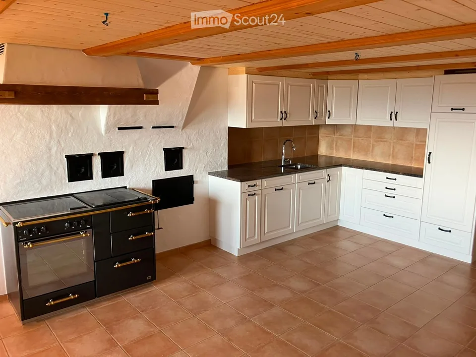 Charmant appartement 4 pièces avec vue panoramique et charme rustique