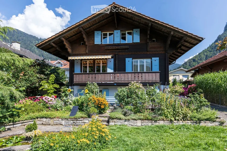 Kleines, renoviertes Chalet mit Garten