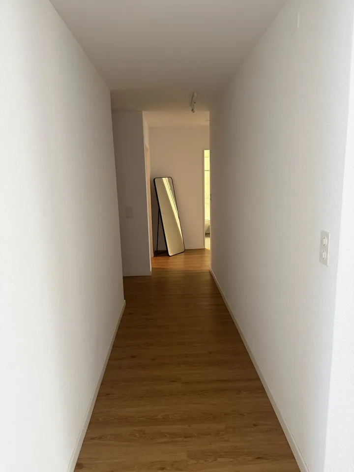 Schöne großzügige 3.5 Zimmern Wohnung