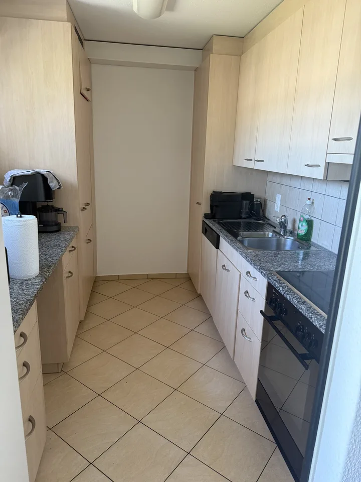 Schöne großzügige 3.5 Zimmern Wohnung