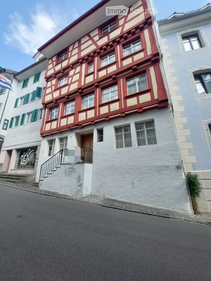 Charmante 4.5 Zimmer-Wohnung im Herzen der Wiler Altstadt