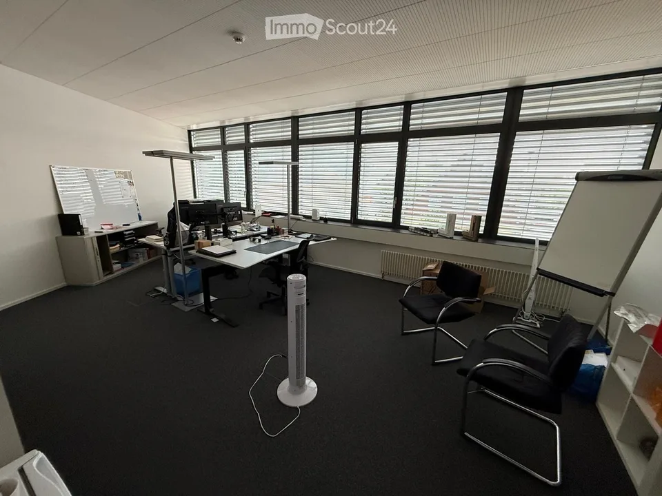 Recherche de sous-locataire - Bureau individuel lumineux à Hunzenschwil (AG)
