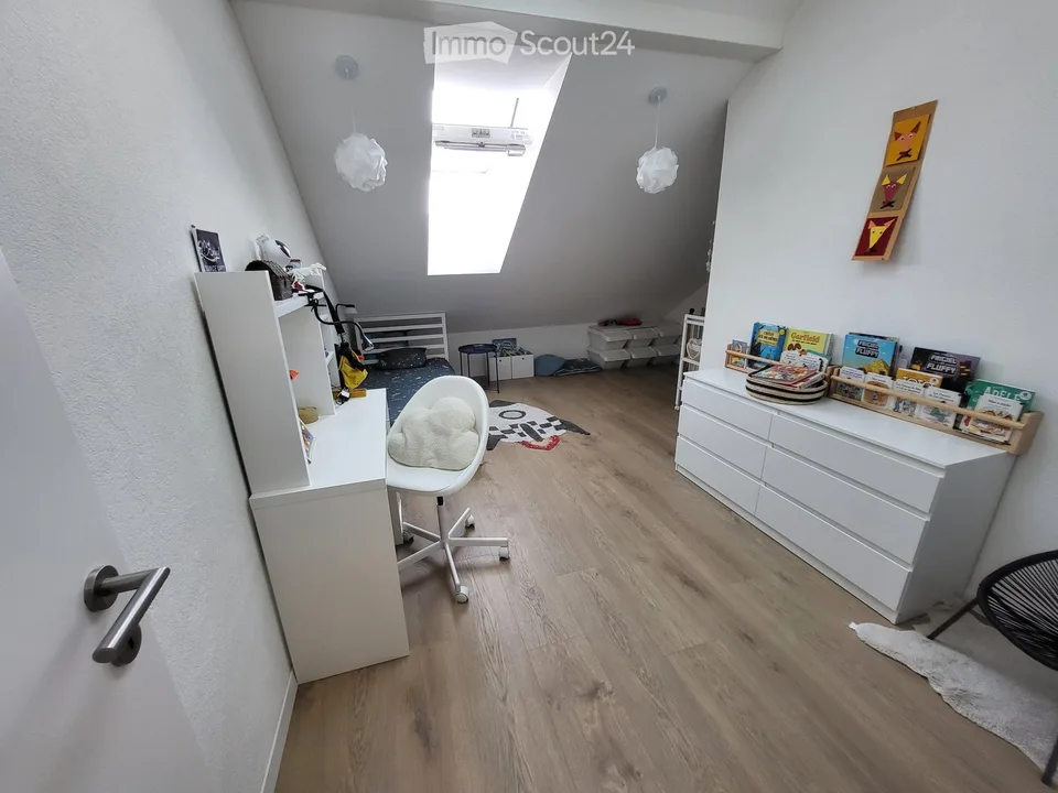 Appartamento nuovo di 3.5 locali con balcone a Crissier