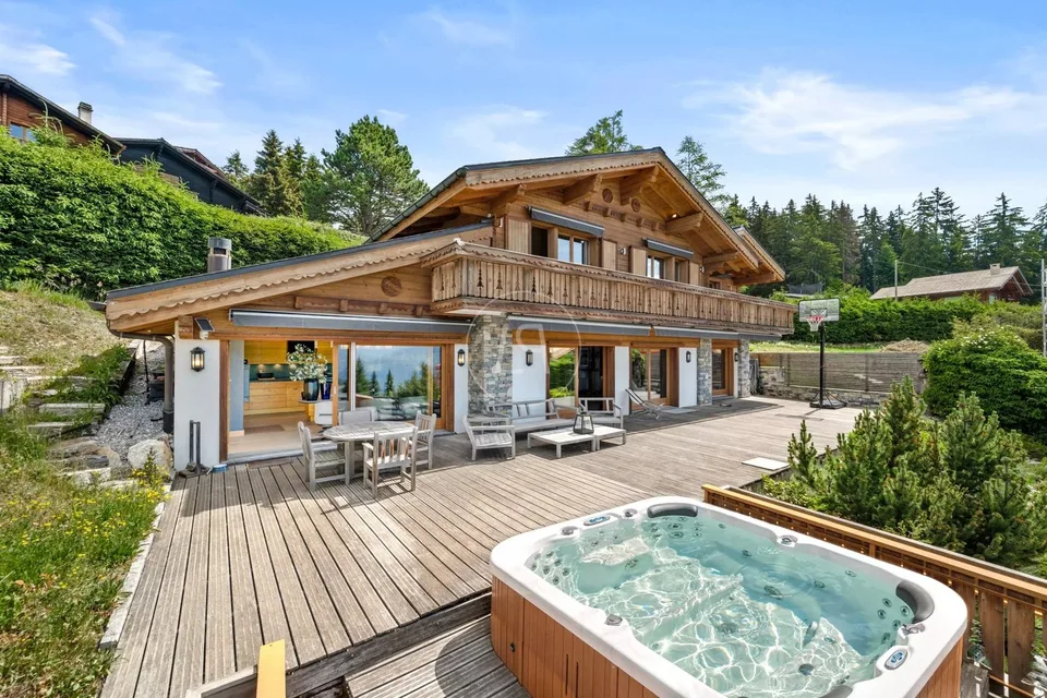 Superbe chalet avec vue panoramique à Crans/Lens