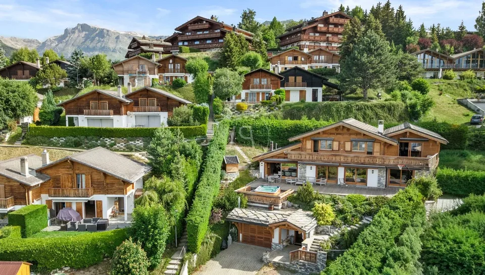 Superbe chalet avec vue panoramique à Crans/Lens