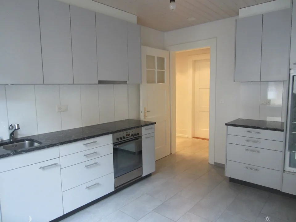 Helle 4.5-Zimmer-Wohnung  Nähe Bahnhof / Zentrum