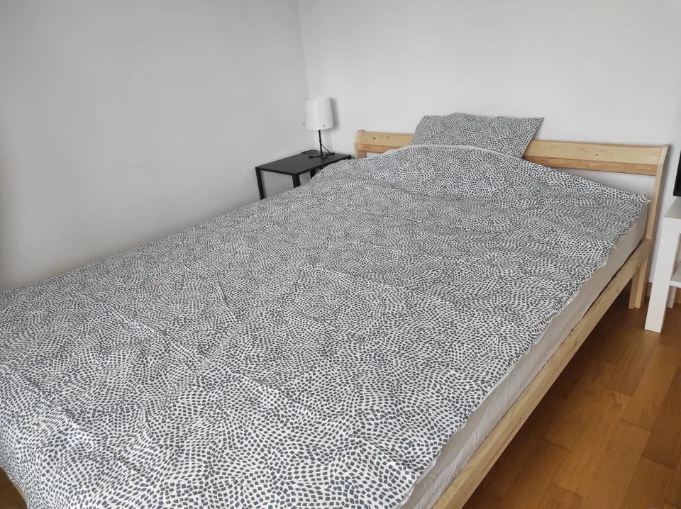 Charmantes Zimmer in einer Wohngemeinschaft.