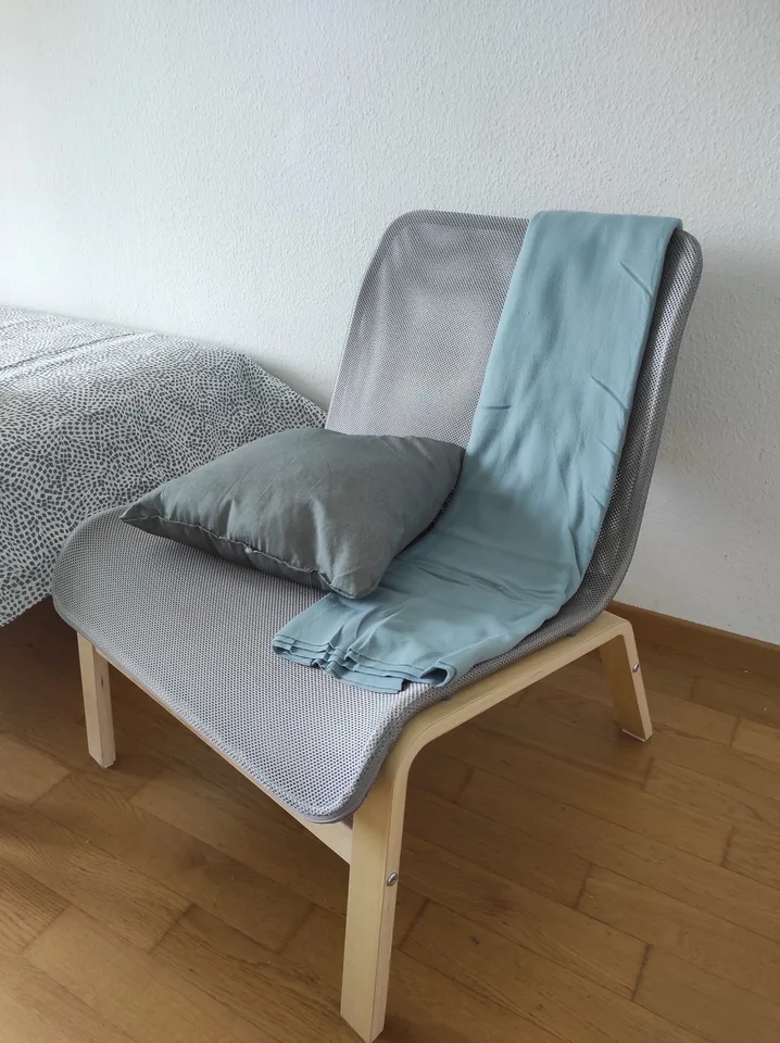 Charmantes Zimmer in einer Wohngemeinschaft.
