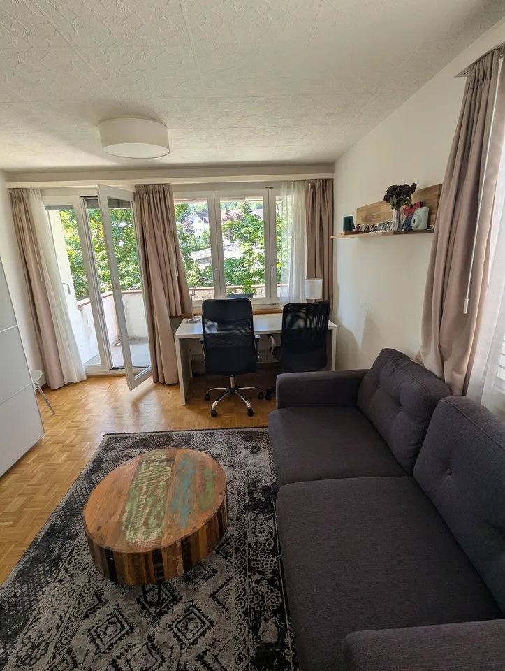 Big double bedroom with private balcony, fully furnished