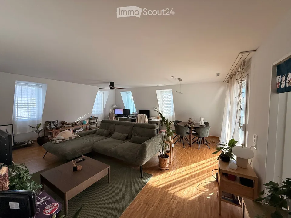 Appartamento duplex 2.5 locali luminoso a St. Gallen – Costruzione nuova con balcone e standard Minergie