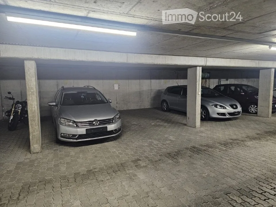 Posto auto sotterraneo in affitto – Rue de la Courtine 5, Moutier