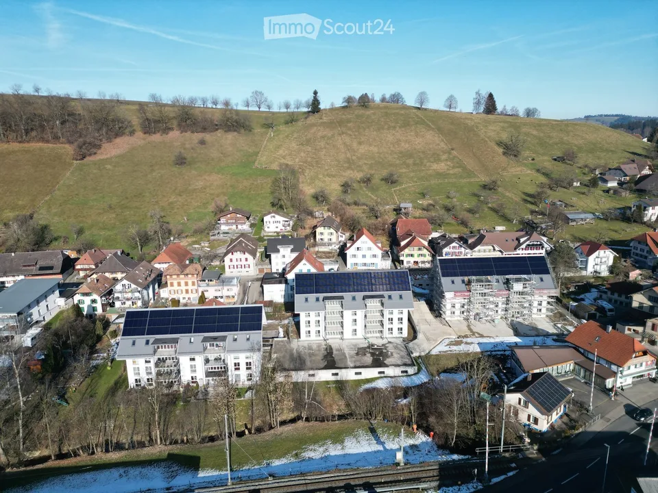 Erstvermietung Solarwohnung - grosszügig, hell und mit moderaten Nebenkosten