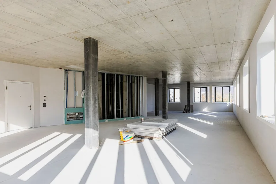 Unique commercial space in new building