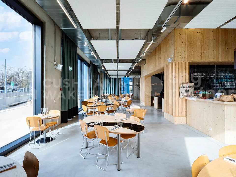 Ristorante di 336 m² con due terrazze e deposito a Charmilles, Ginevra