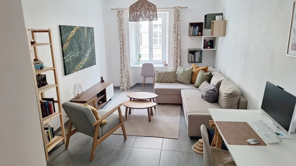 Vevey - Rue d'Italie 41 - appartement de 2.5 pièces au 2ème étage