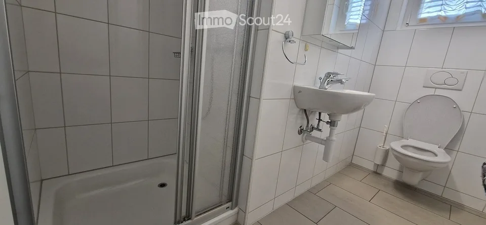 5,5 Zimmer Hell, Aussicht, Balkon, Aufzug, Garage, Keller