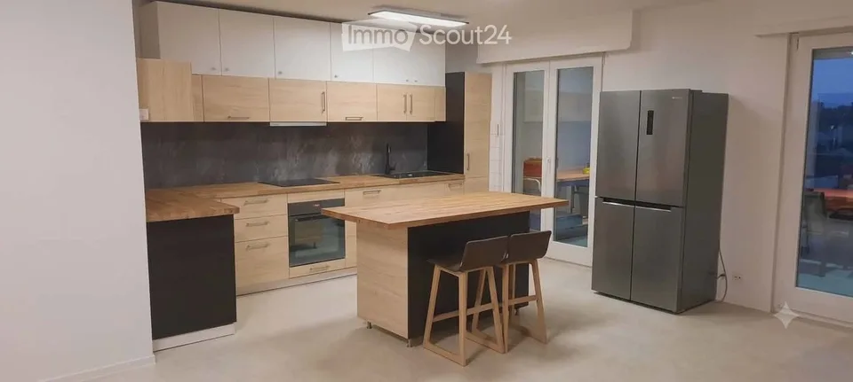 A louer très joli appartement au 1er d'une PPE