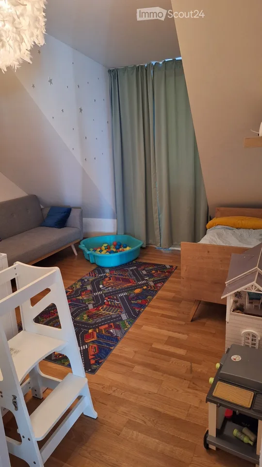 3-room apartment, 2 steps from the train station