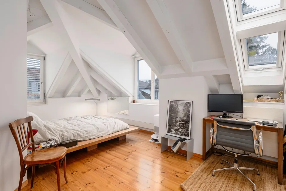 Dach-Maisonette plus Anteil Gewerbeeinheit