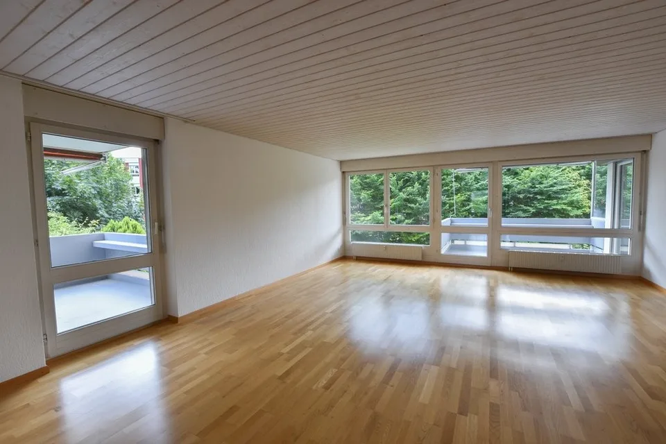 Temporary 4.5-room apartment with two balconies
