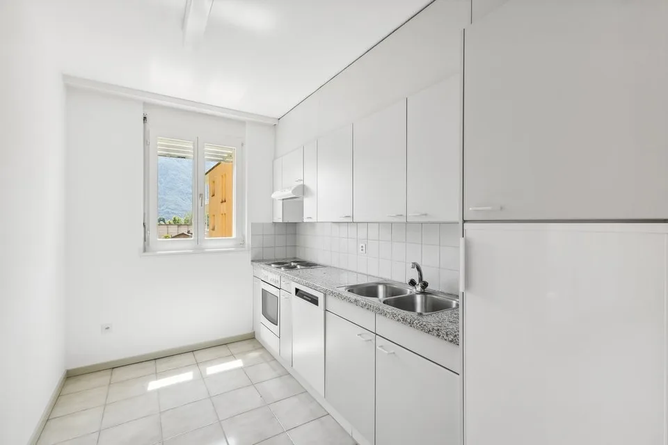 Helllichtes und geräumiges 2.5-Zimmer-Apartment in Gordola
