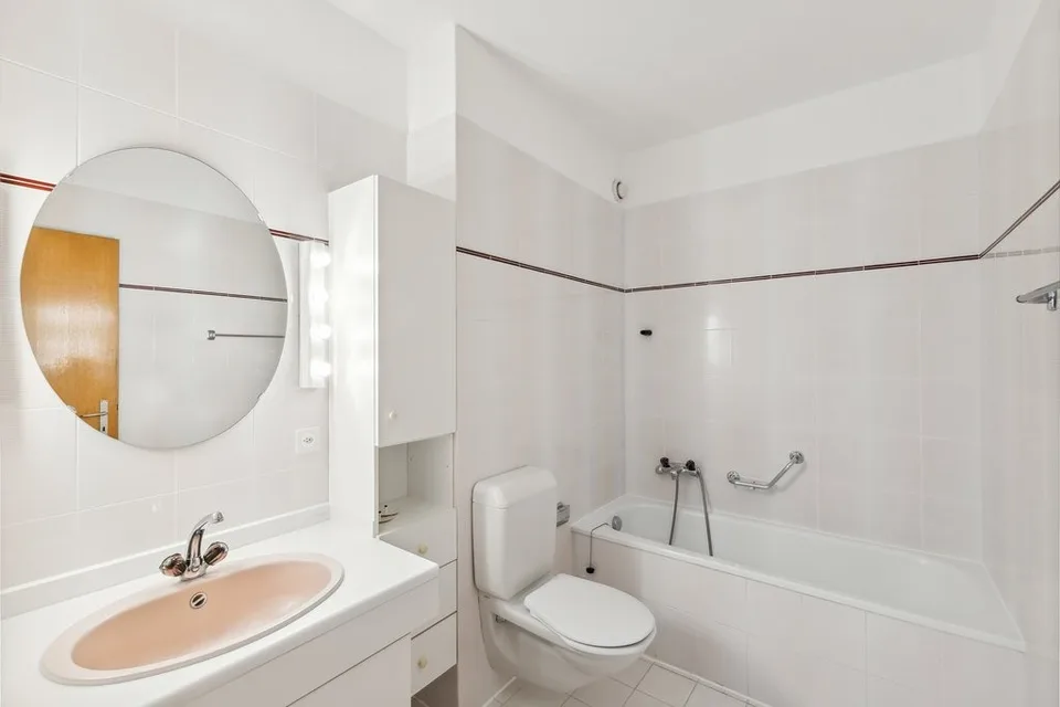 Helllichtes und geräumiges 2.5-Zimmer-Apartment in Gordola
