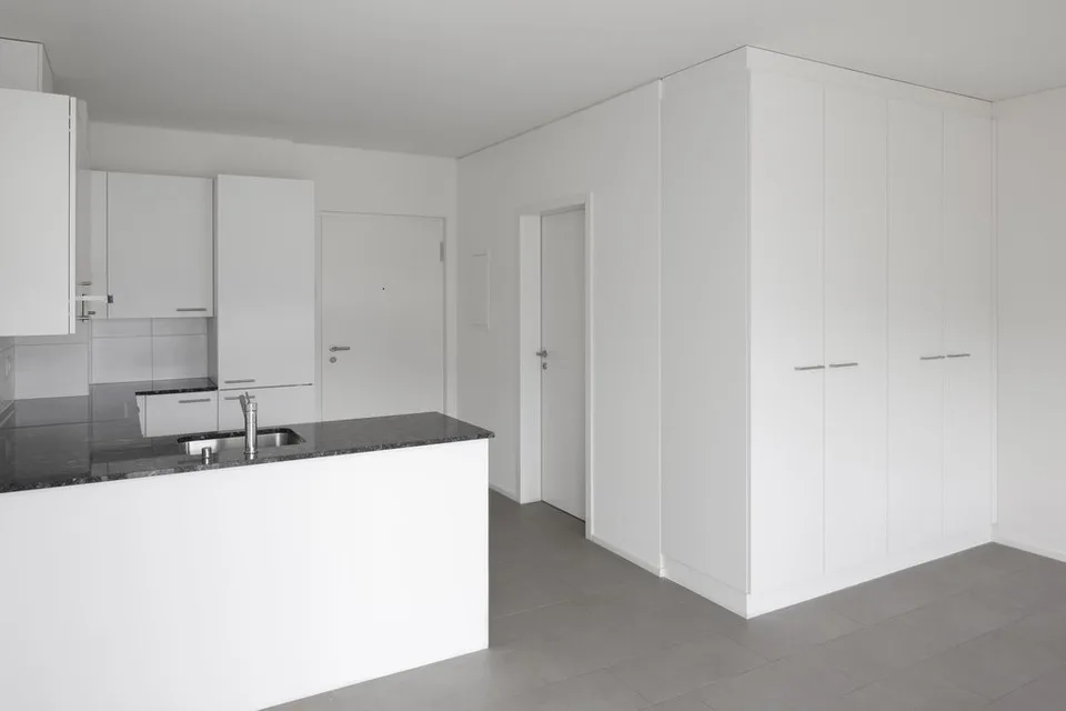 APPARTAMENTO IN COMPLESSO RESIDENZIALE - FLAT IN RESIDENTIAL COMPLEX