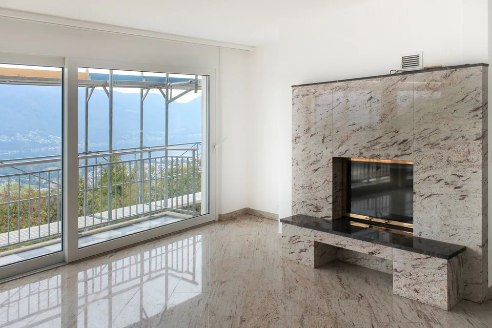 APPARTAMENTO 4.5 LOCALI CON AMPIA TERRAZZA E VISTA LAGO