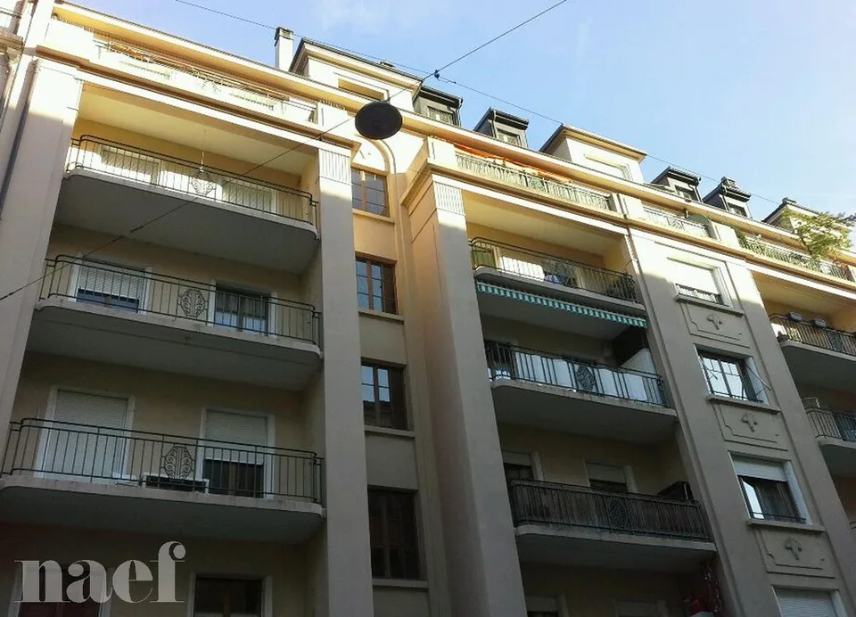 Spacieux 3 pièces avec balcon à saisir proche du lac !