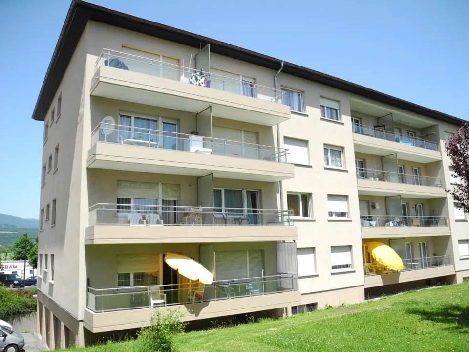Appartement 2 pièces rénové avec balcon à Cortaillod