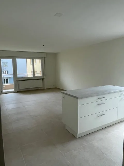 Appartamento di 2 locali ristrutturato con balcone a Cortaillod